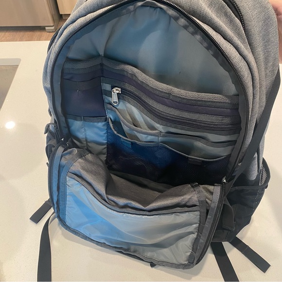 Northface Backpack Gray Laptop Sleeve - Picture 4 of 8